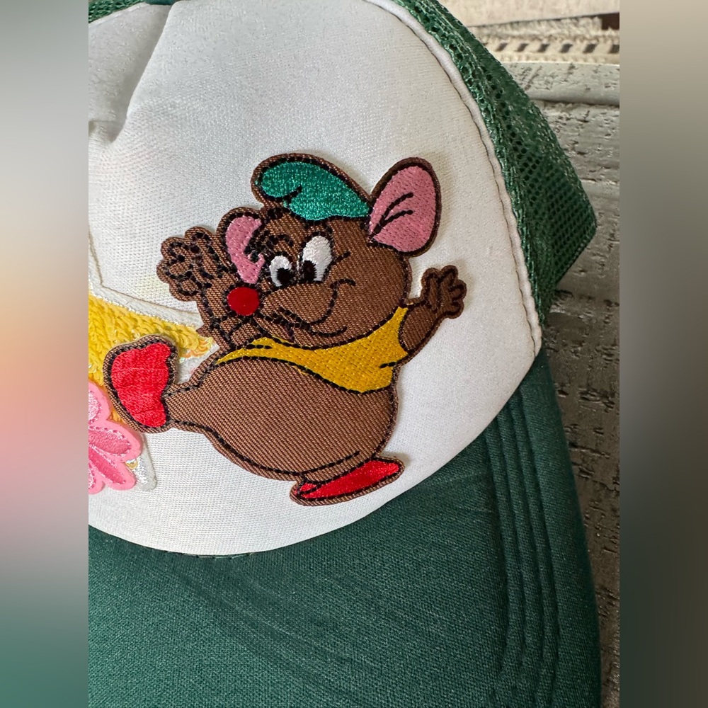 Disney hat - Picture 2 of 5